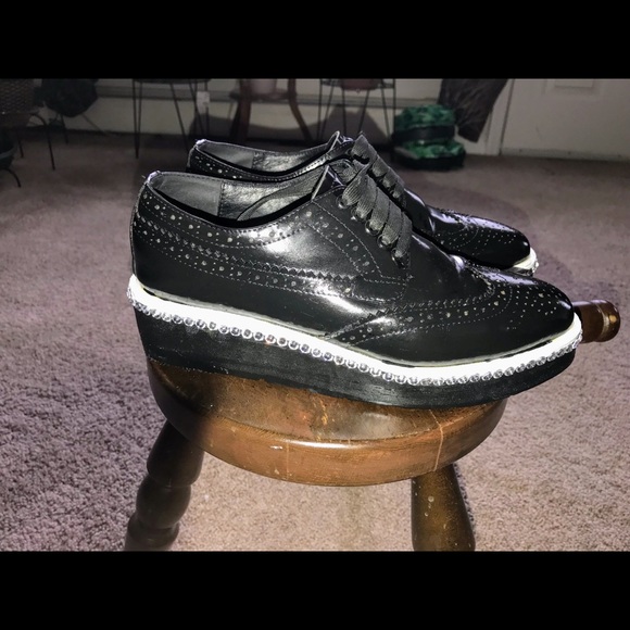 💘💘FINAL SALE⬇️⬇️💘💘EMBELLISHED WING TIP💘💘 - Picture 8 of 9